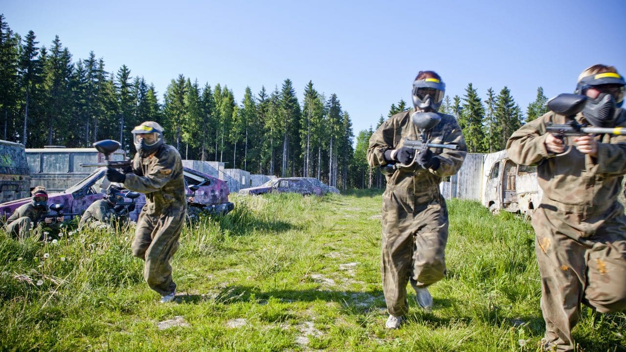 Henkilköt kisaavat paintball-pelissä