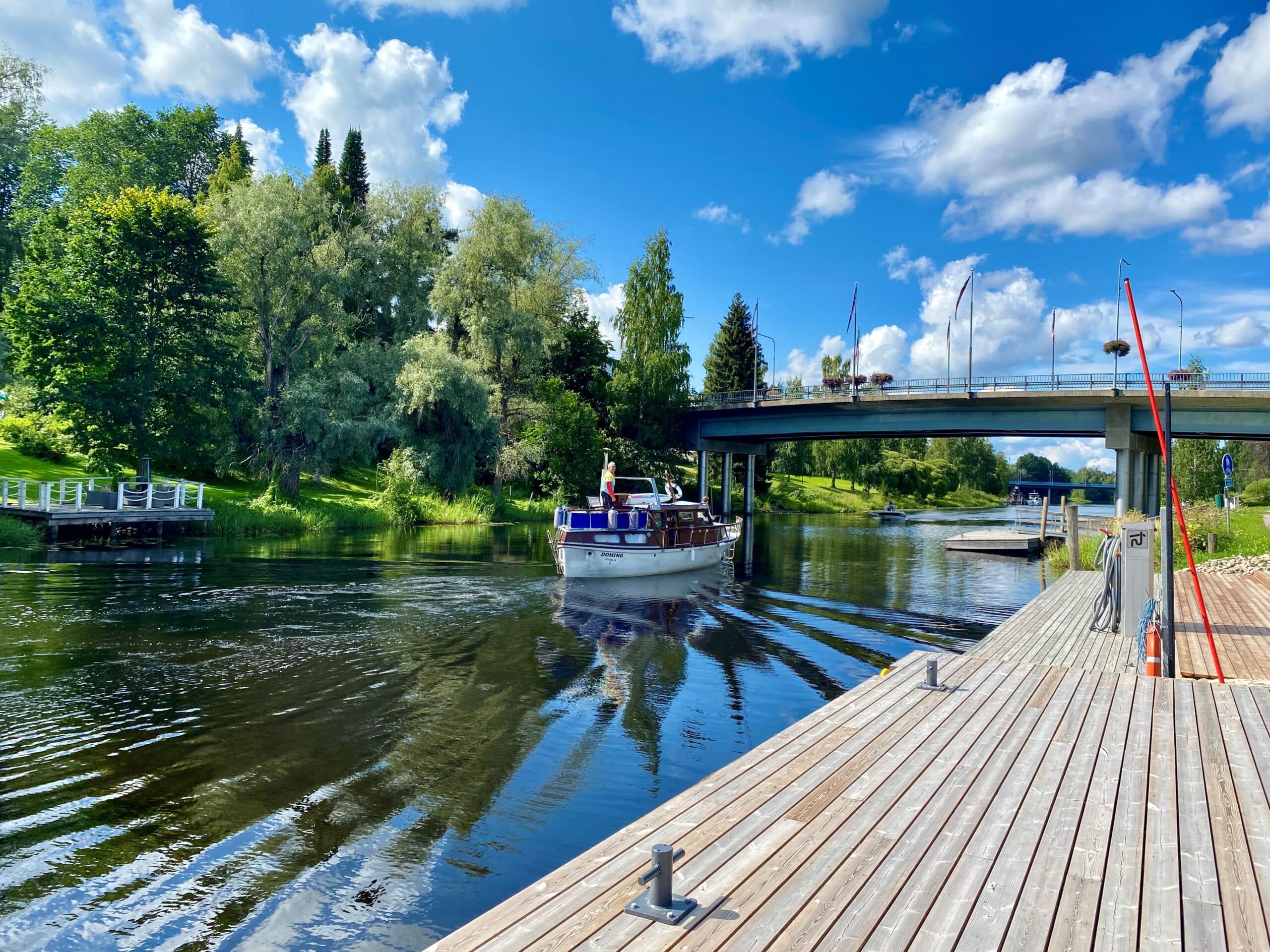 Vene lähtee Seppolan satamasta