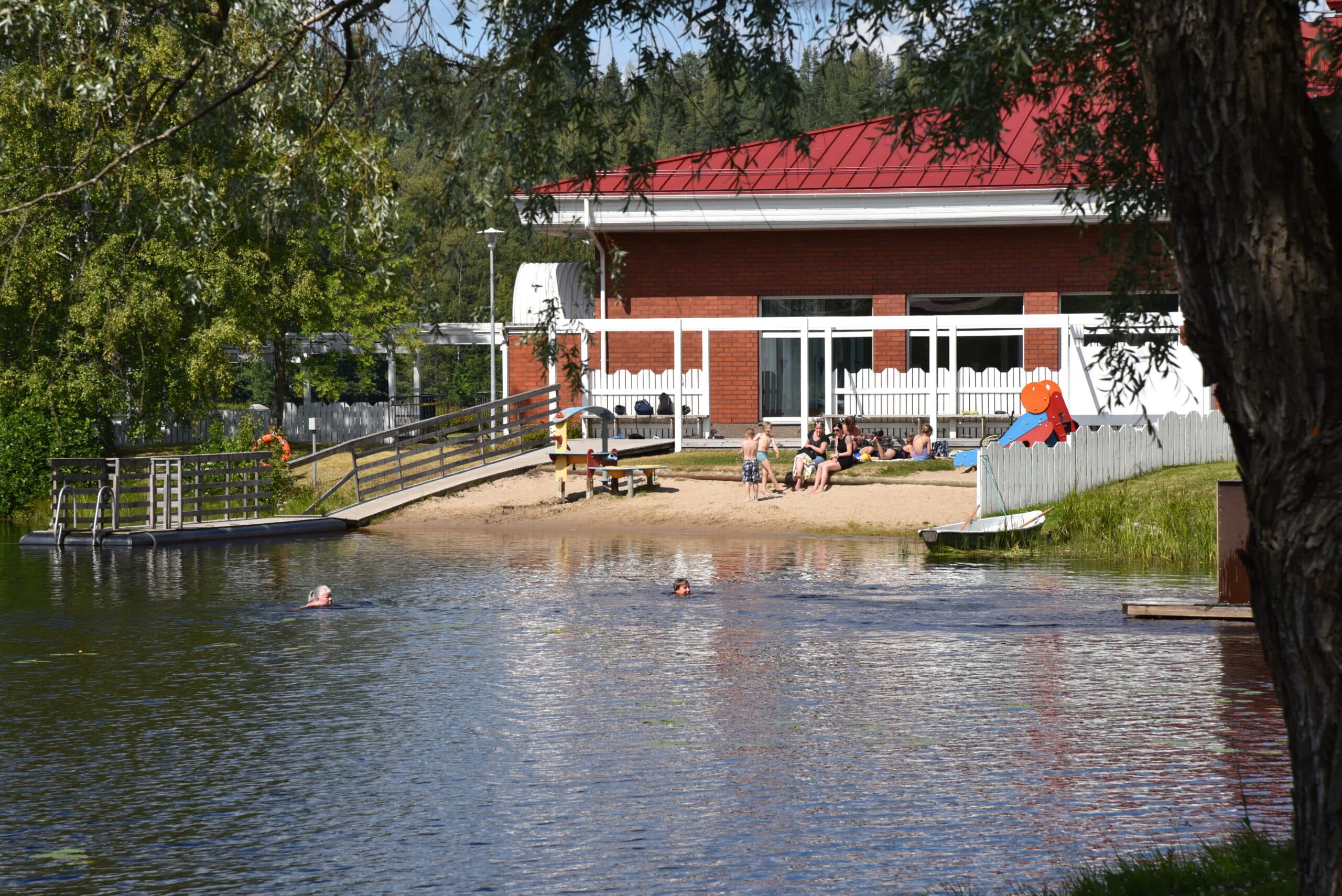 Uimahallin ranta Jämsässä.