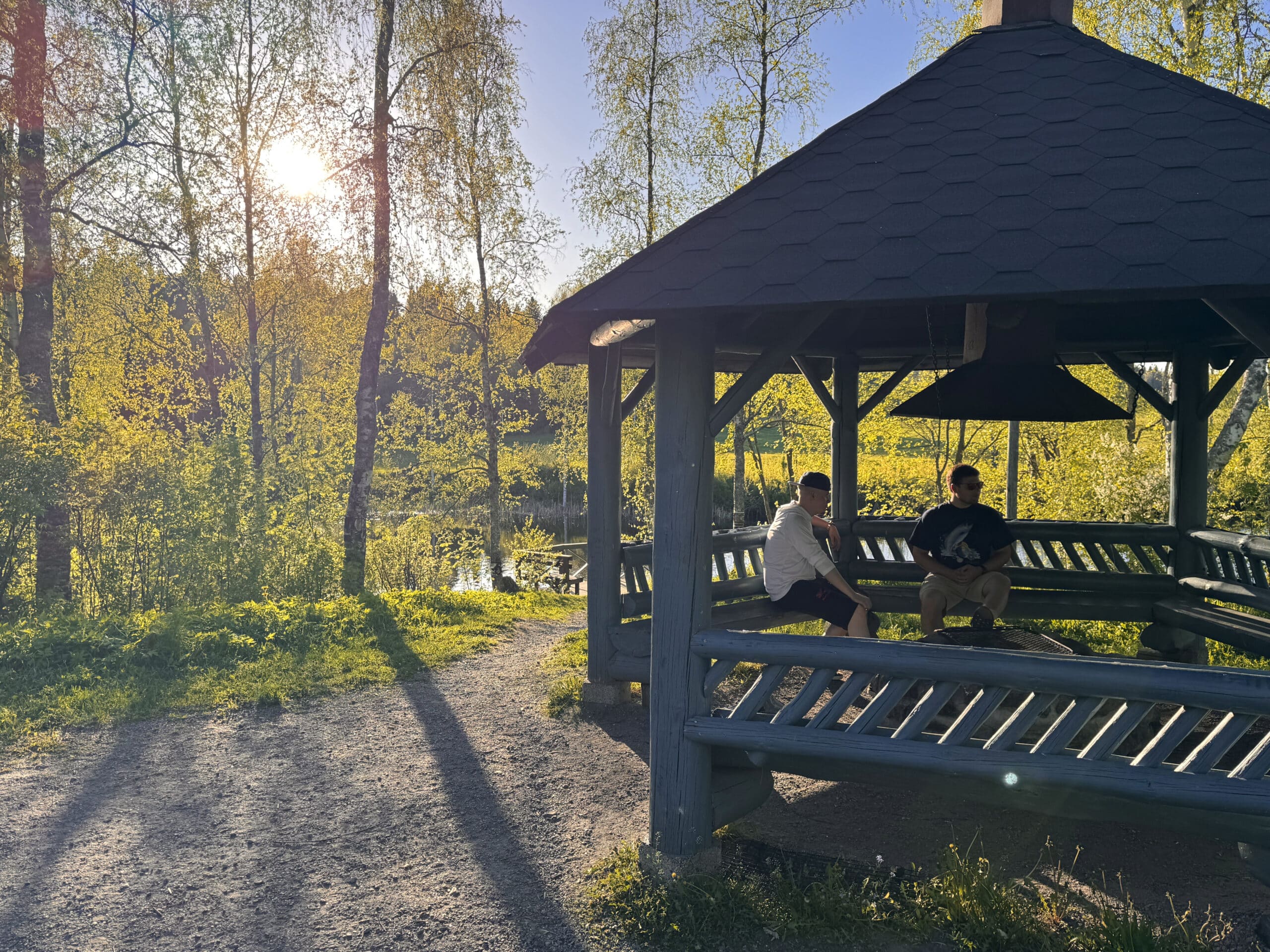 Kellokallion grillikatos