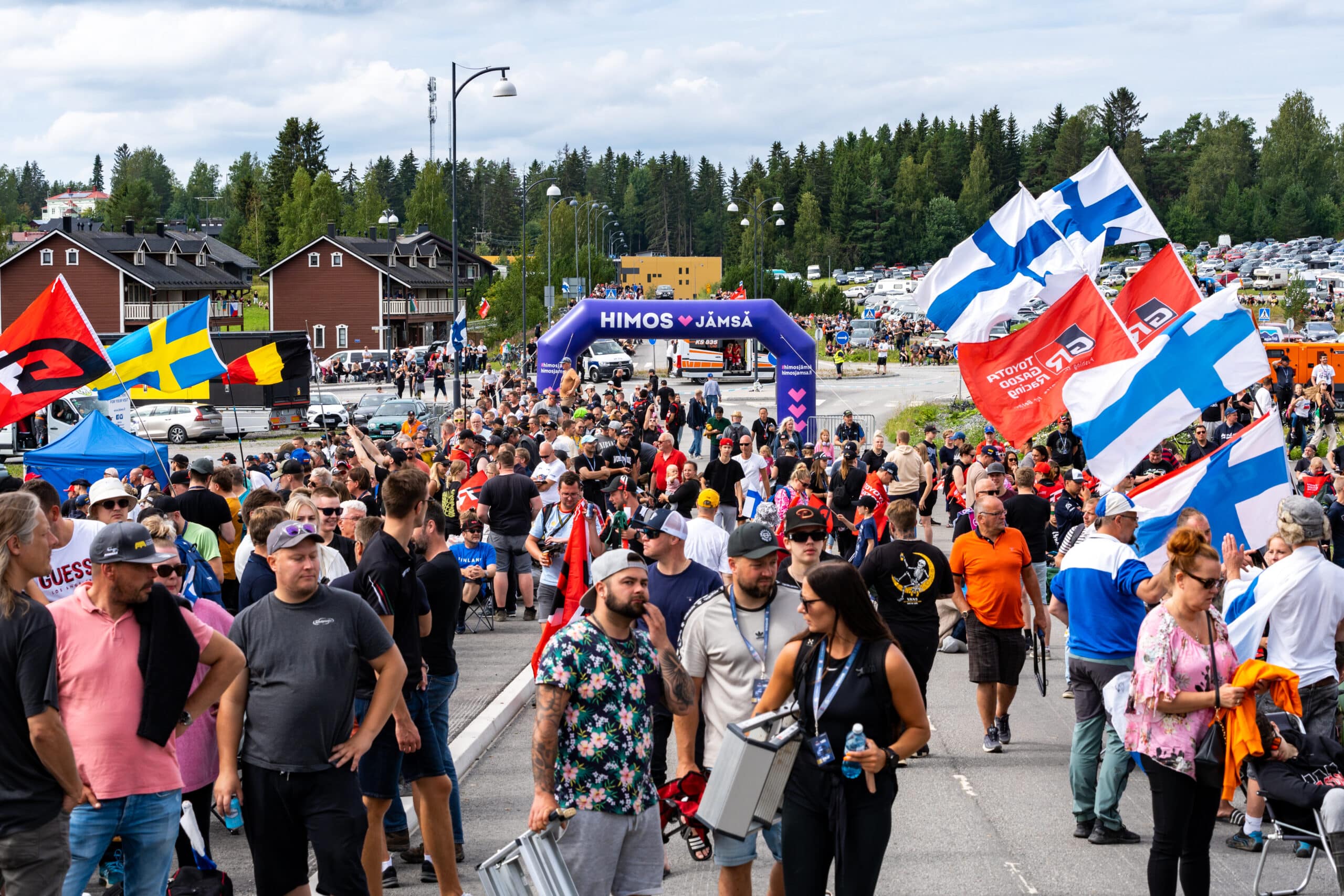 Ralliyleisöä Himoksella 2023